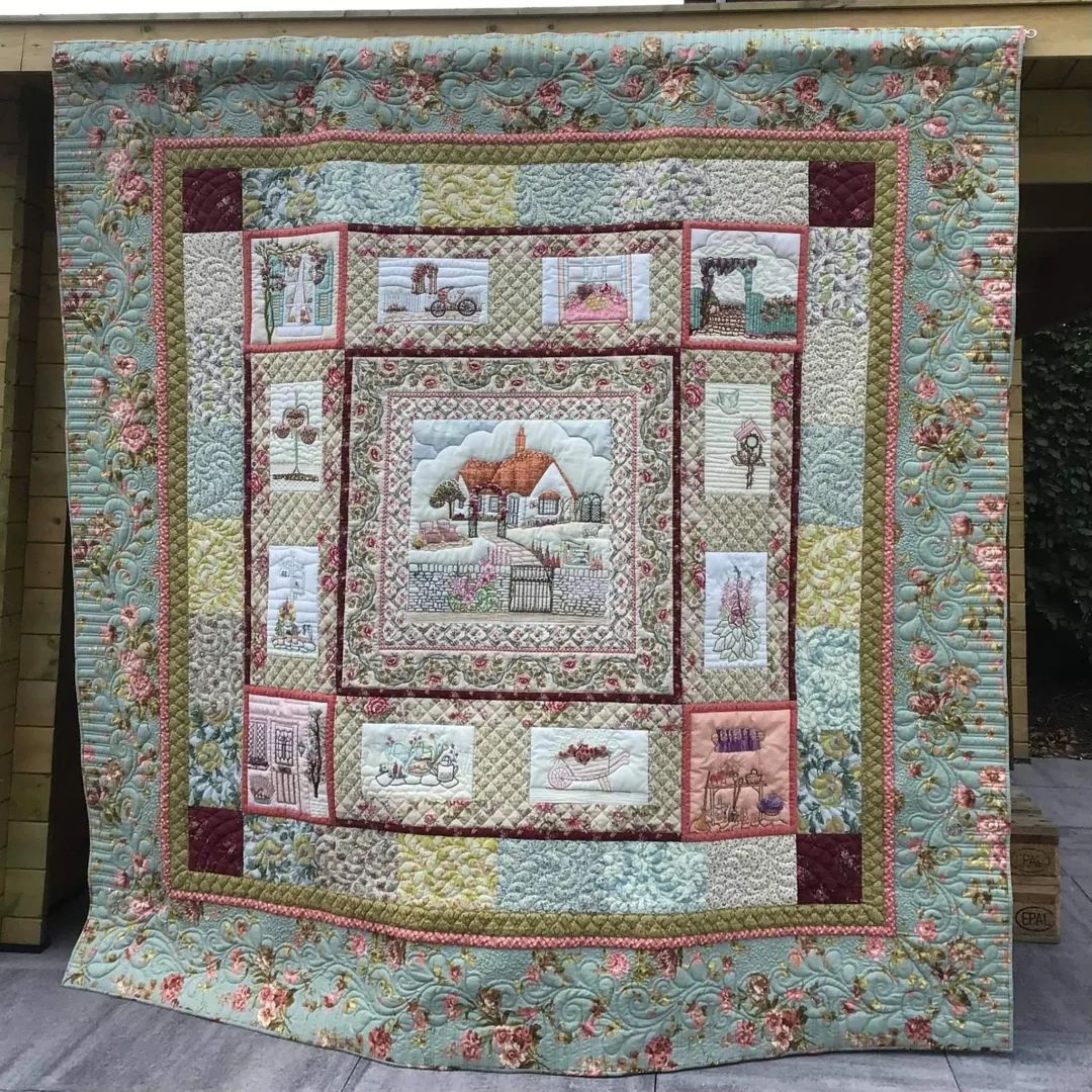 An English Country Garden Quilt by Lesley McConnell